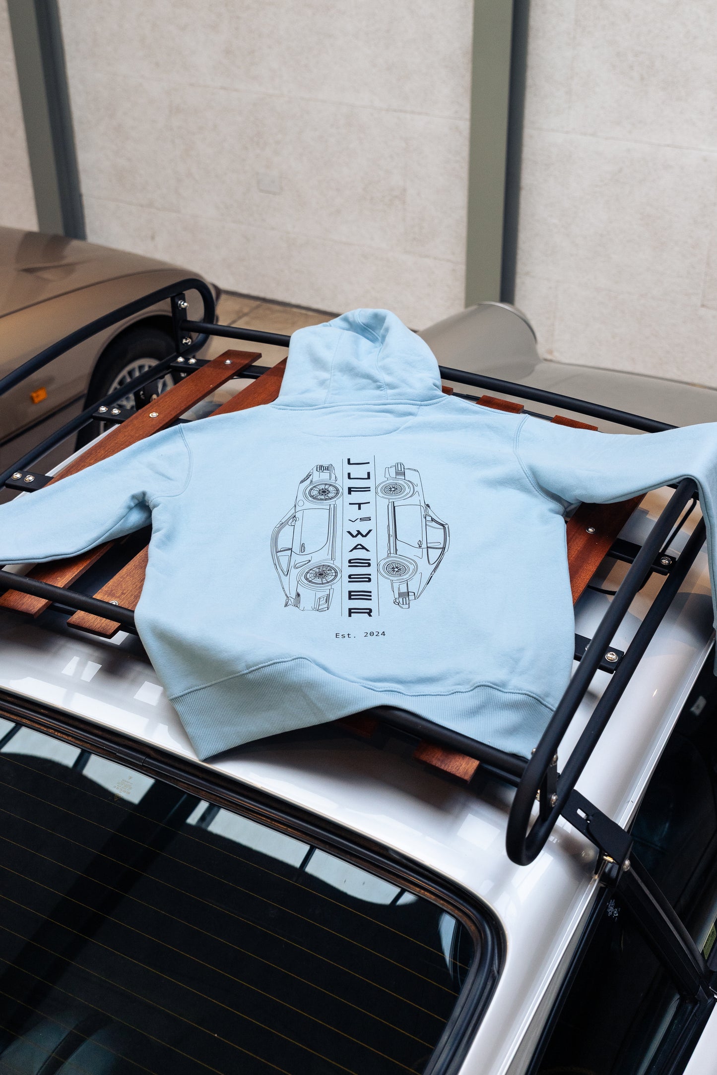 Premium Luft Vs Wasser Modern V Classic Hoodie (multiple colours)