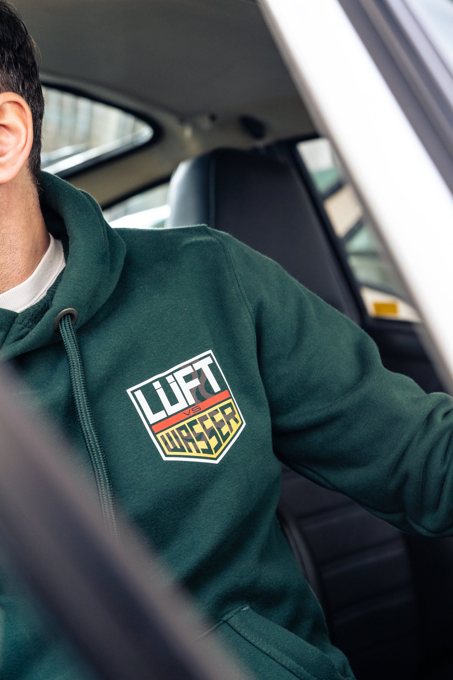 Premium Luft Vs Wasser Modern V Classic Hoodie (multiple colours)